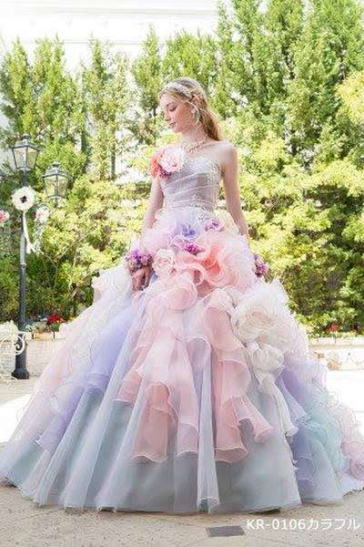 ブリブリなウェディング、カラードレスが見たい