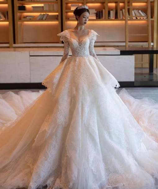 ブリブリなウェディング、カラードレスが見たい