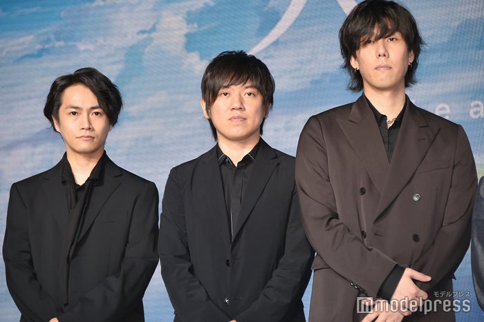 「RADWIMPS」桑原彰が活動休止 20代女性との不倫報道「概ね事実であることを本人に確認」