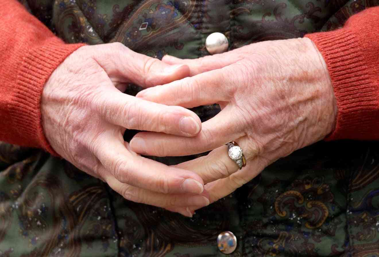 ヘンリー王子&メーガン妃 米国での人気急降下…インタビューで内容を盛りすぎた?