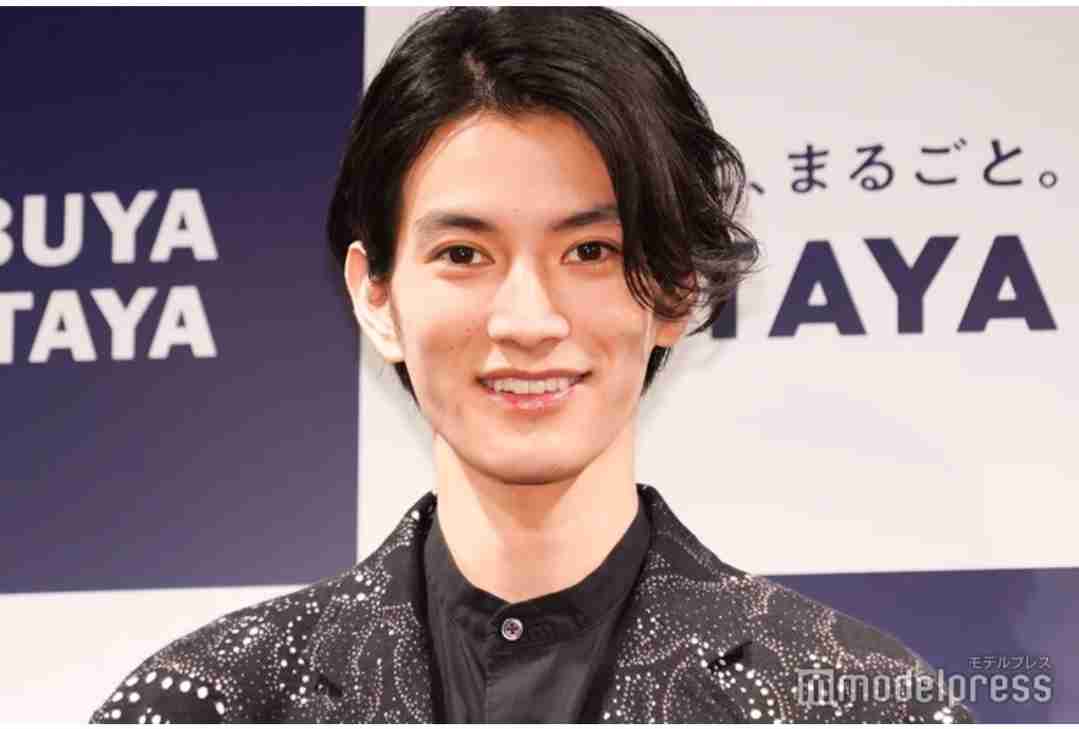 渡邊圭祐「推しの王子様」として写真集発売 “王子様の推し”は「お酒です」