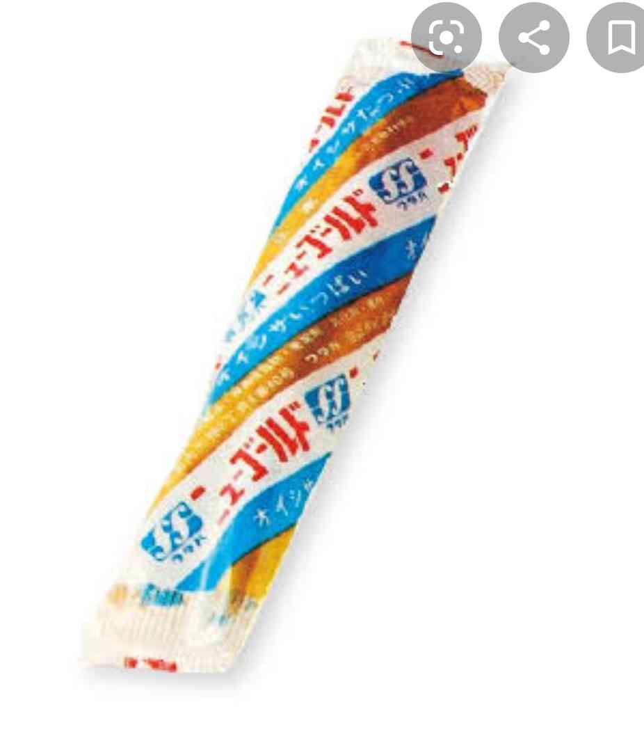 お菓子の懐かしいパッケージを貼るトピ