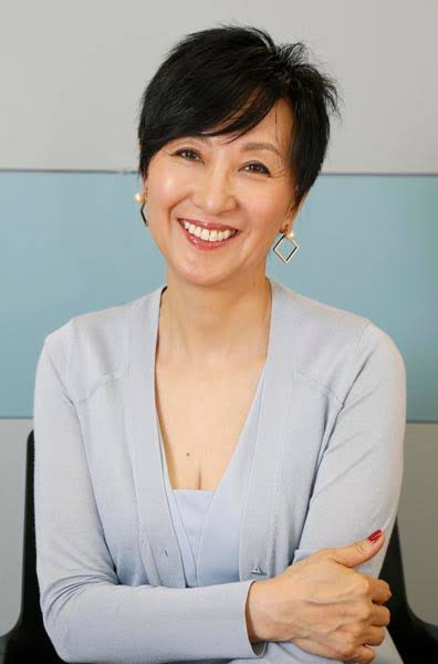 田中みな実　美ヒップ披露のガードル付きムックが発売前重版