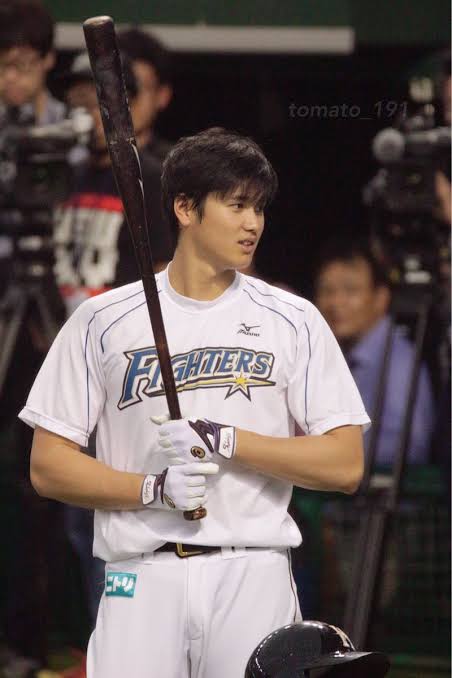 「日本の宝!」大谷翔平&ダルビッシュ有の“豪華2ショット”に現地メディアも興奮。「対戦が見たい」
