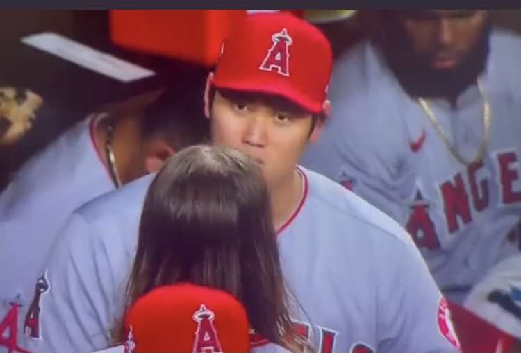 「日本の宝!」大谷翔平&ダルビッシュ有の“豪華2ショット”に現地メディアも興奮。「対戦が見たい」