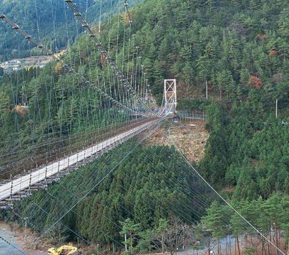 観光地の画像を貼ってどこかわかればプラス
