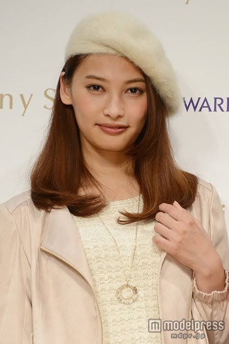 ベレー帽を被った人の、オシャレな写真を貼ろう！ 