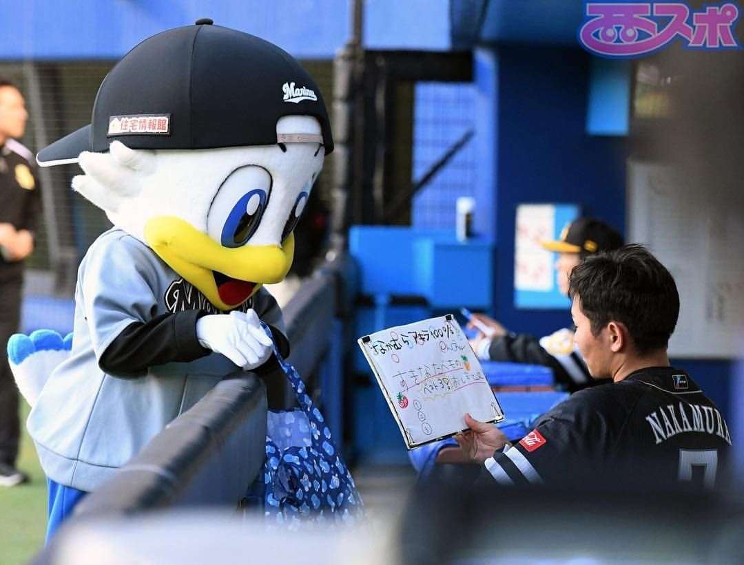 ⚾️野球選手とマスコットの交流が見たい⚾️