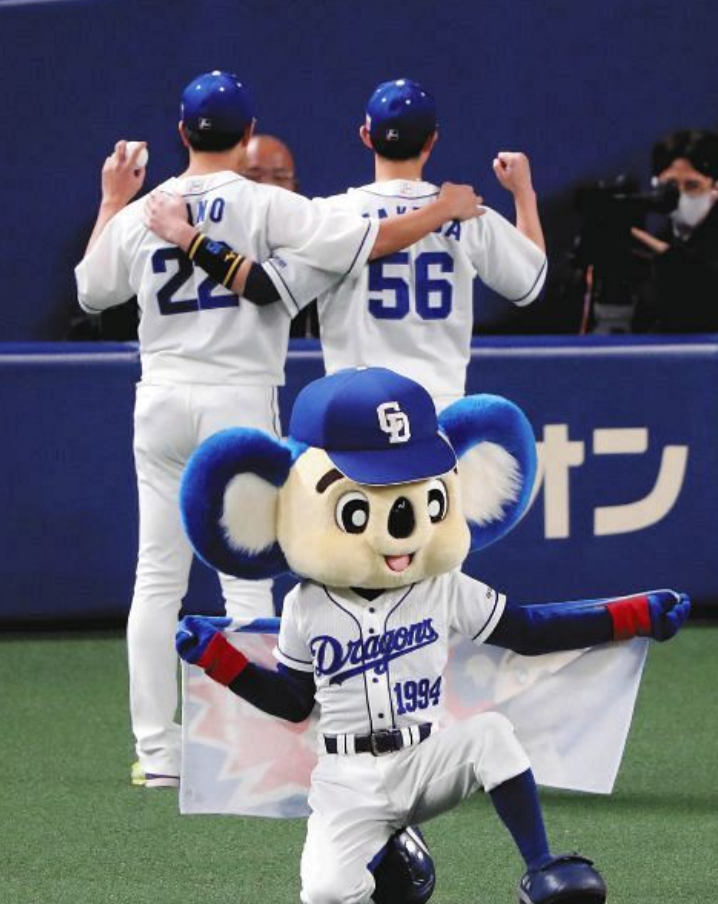 ⚾️野球選手とマスコットの交流が見たい⚾️