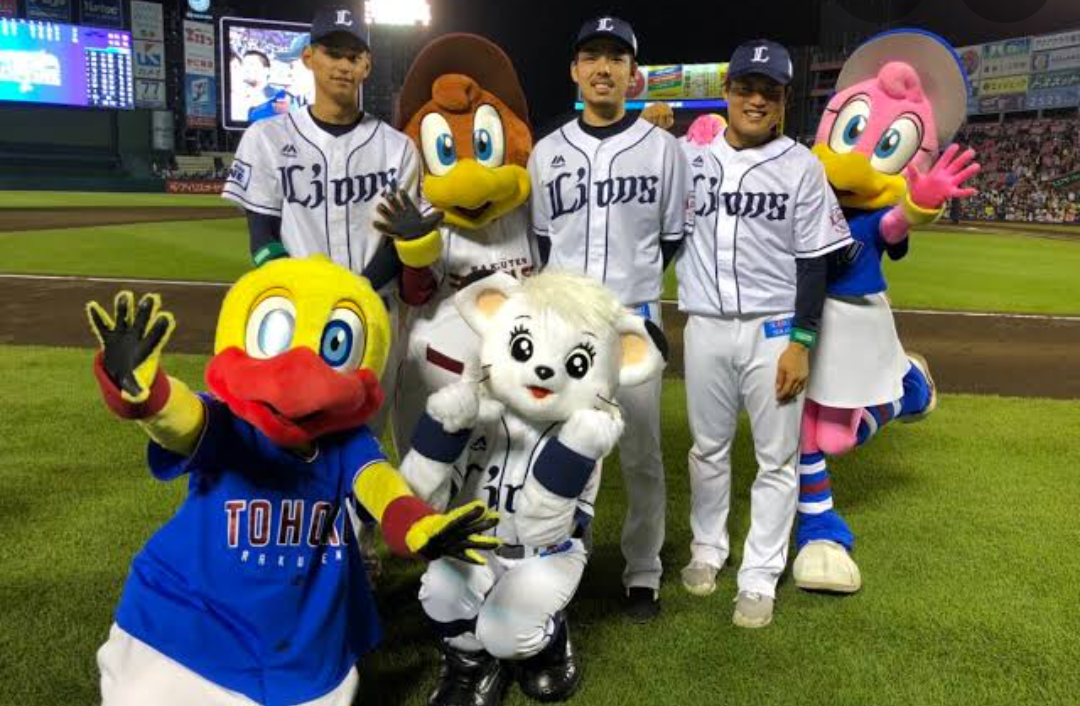 ⚾️野球選手とマスコットの交流が見たい⚾️