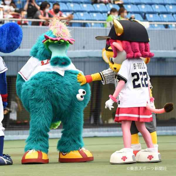 ⚾️野球選手とマスコットの交流が見たい⚾️