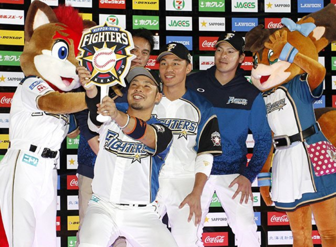 ⚾️野球選手とマスコットの交流が見たい⚾️
