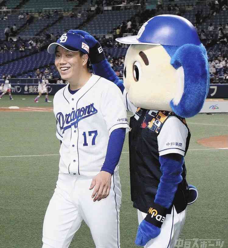 ⚾️野球選手とマスコットの交流が見たい⚾️