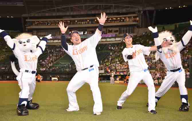 ⚾️野球選手とマスコットの交流が見たい⚾️