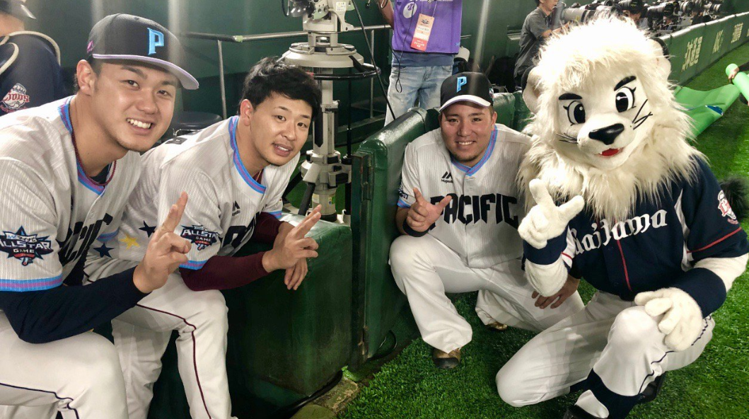 ⚾️野球選手とマスコットの交流が見たい⚾️