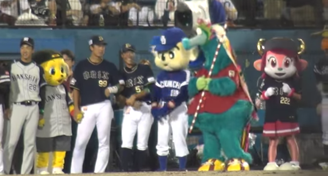 ⚾️野球選手とマスコットの交流が見たい⚾️