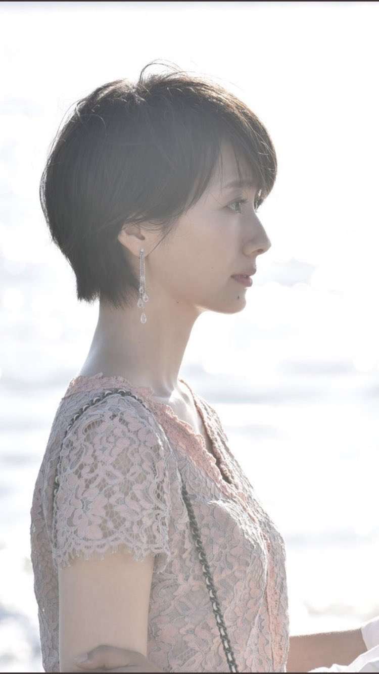 横顔のEラインが綺麗な女性有名人【アンチ禁止】