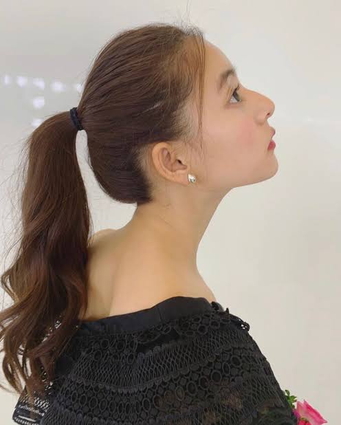 横顔のEラインが綺麗な女性有名人【アンチ禁止】