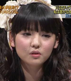 「華奢ーーーー！！！！」「道重さゆみ、ほっそり美肩のワンショルSHOTに反響美白で美肌」