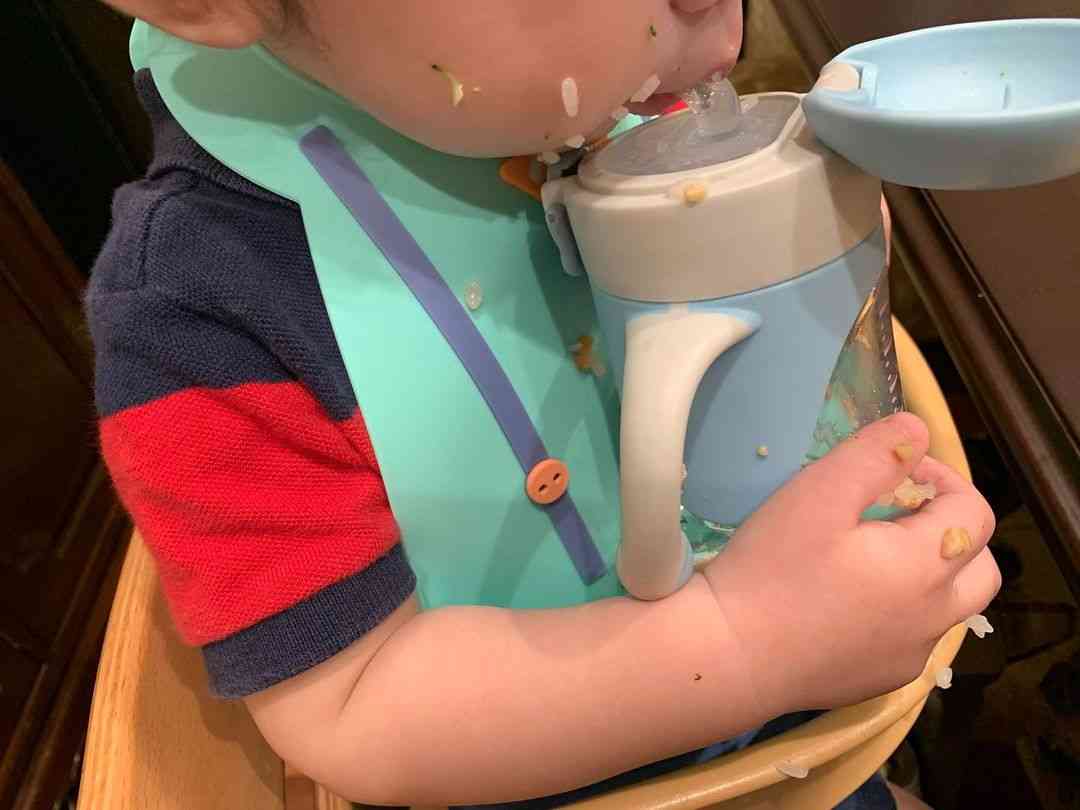 「OLより食べるやん」　小倉優子、1歳三男の衝撃的