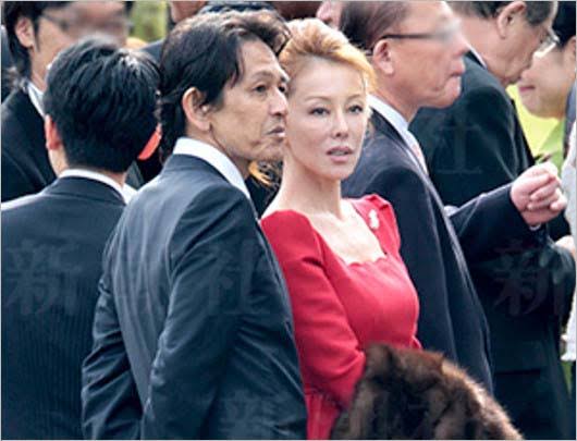 「元ミス日本」松野未佳氏が自民から出馬　娘の決断を受け入れた父・頼久氏が抱える“離婚訴訟”