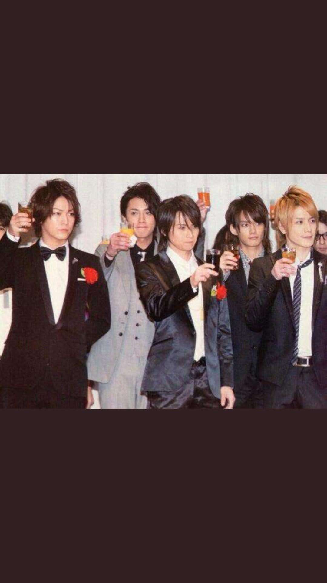 ジャニーズタレント主演の舞台が月間12本！　“劇場ジャック”状態、業界からは「救世主的存在」