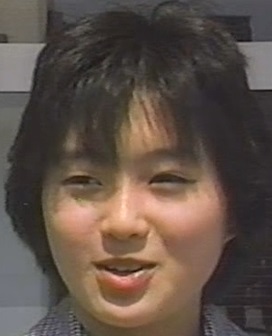 酒井法子、デコ出しオールバックへアの最新ショットに絶賛の嵐「きれい」「美人だから似合う」