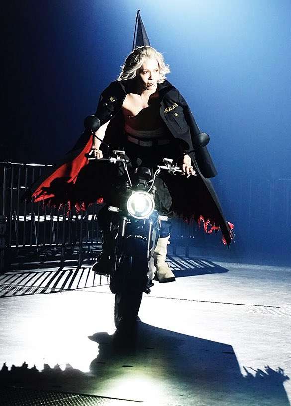 DAIGO&HYDE『東京卍リベンジャーズ』コスプレ披露で反響 ドラケン&マイキー姿に「カッコいい」「似合ってる!」