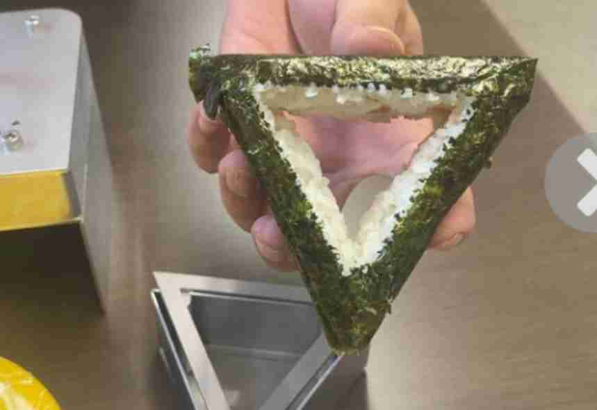 おにぎりの“具”を抜くマシンが「くだらないもの」日本一に…従業員13人の町工場に誕生秘話を聞いた