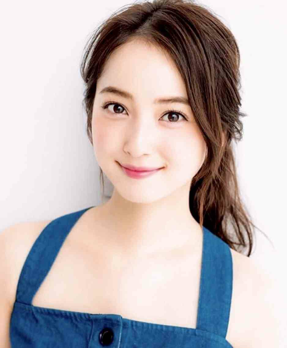 佐々木希“デコ出し”写真にファン歓喜「国宝級の美しさ」「女神様」