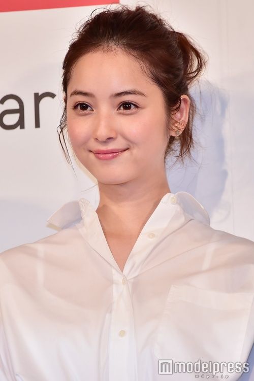 佐々木希“デコ出し”写真にファン歓喜「国宝級の美しさ」「女神様」