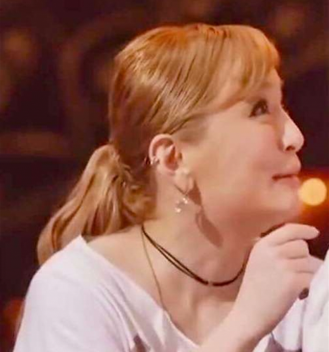 自分の横顔が嫌いな人ー！