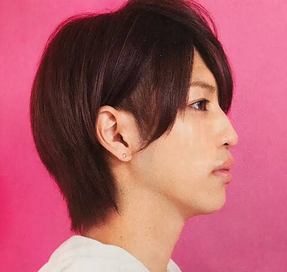 自分の横顔が嫌いな人ー！