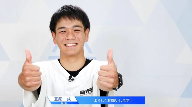 JO1史上最大級の展覧会開催、MV着用衣装やアートな撮り下ろし写真を展示