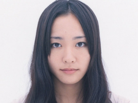 歌は上手くないかもしれないけどそれはそれで良い味が出てる歌手