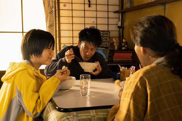 佐藤健、阿部寛に質問攻め「LINEされるんですか?」「スタンプ使われるんですか?」