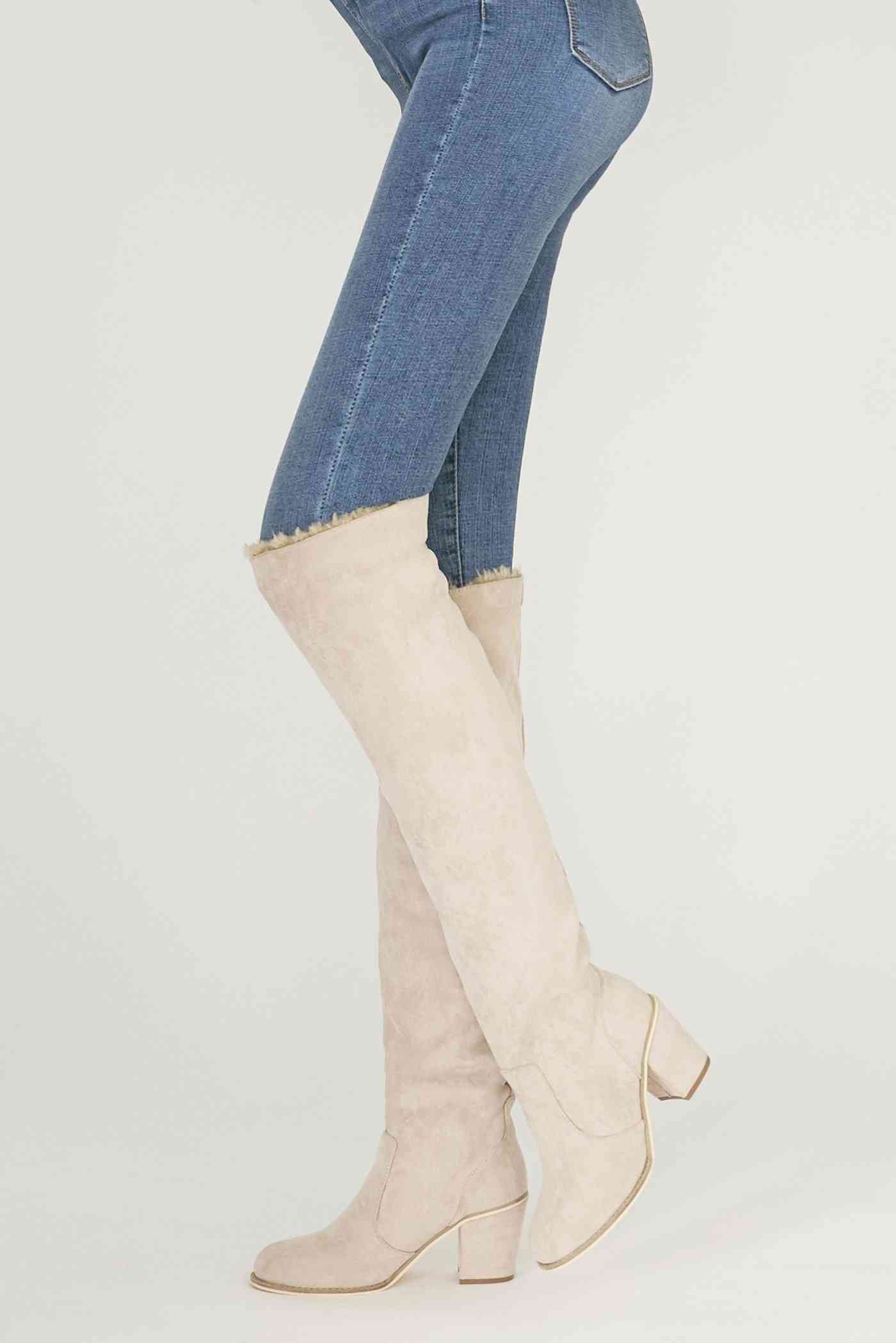 ムートンブーツ2021