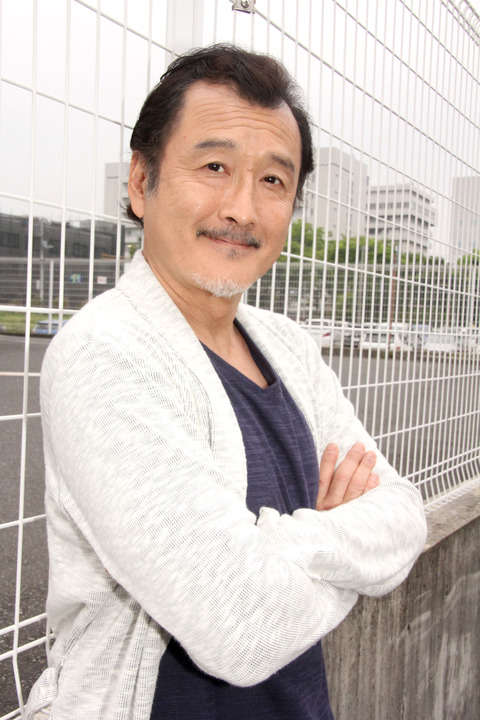 西島秀俊＆吉田羊、初めての夫婦役で“ほっこりする家族の休日”
