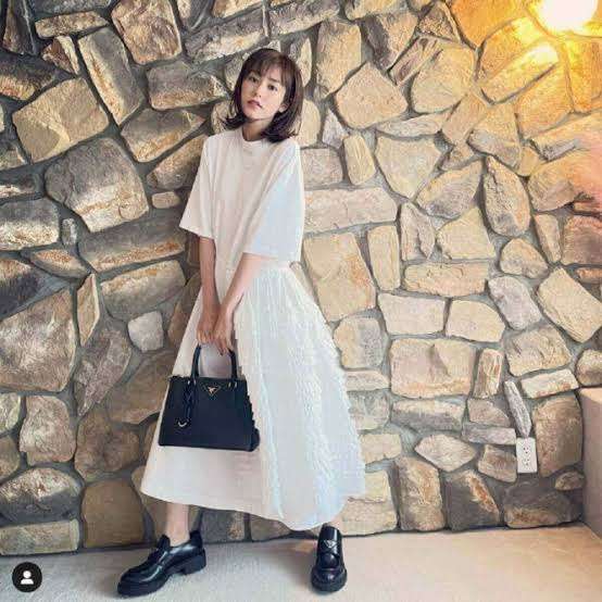 桐谷美玲、ティファニーの Tスマイルペンダント&上下デニムコーデに「カッコ可愛い」「素敵」の声