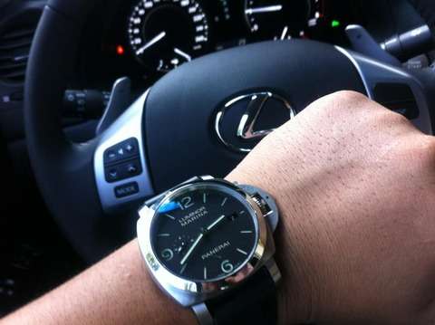 腕時計、使ってますか？