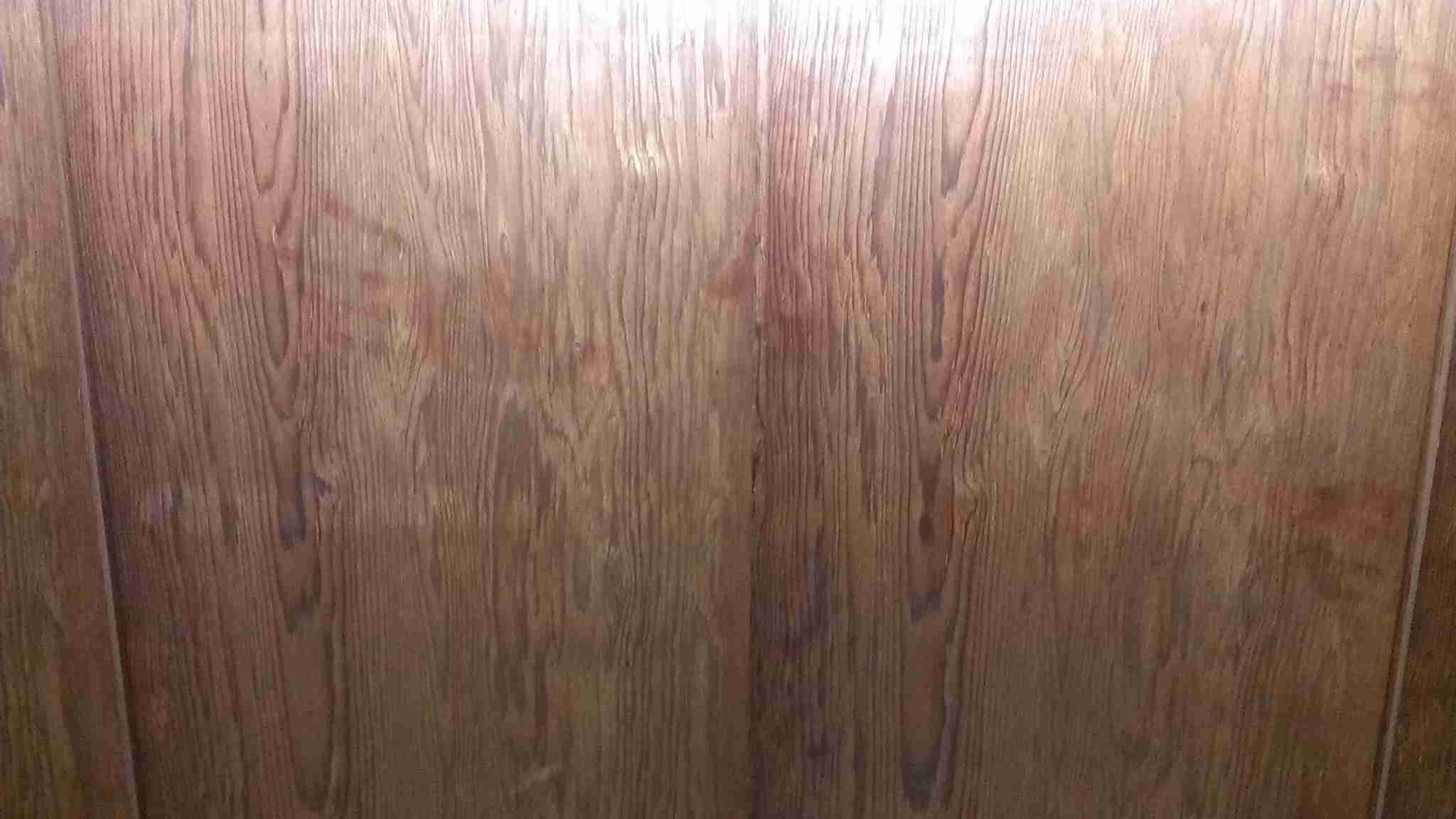 【微閲覧注意？】泊まっている宿の天井には手形がたくさんある…一見恐ろしいが、その原因は実は