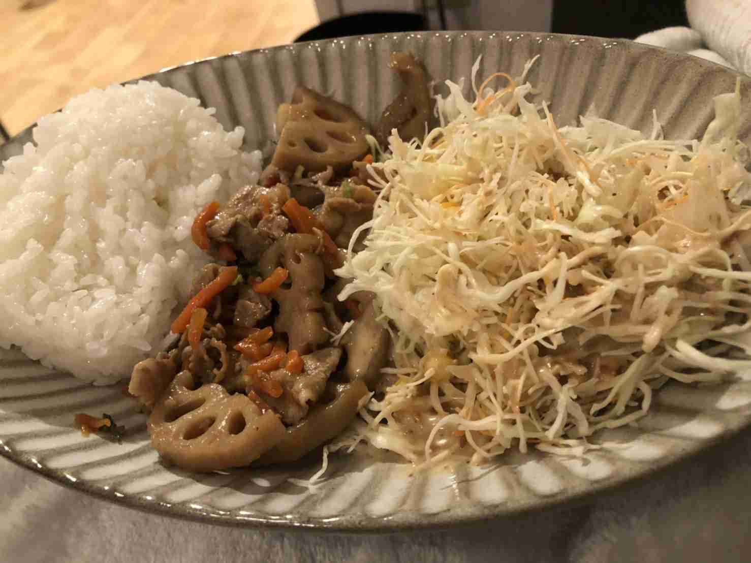 一人暮らしのみなさん、今日の夕飯は?