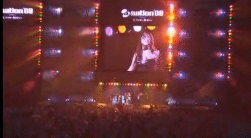 女性アイドルの曲でカッコ良い曲、教えて