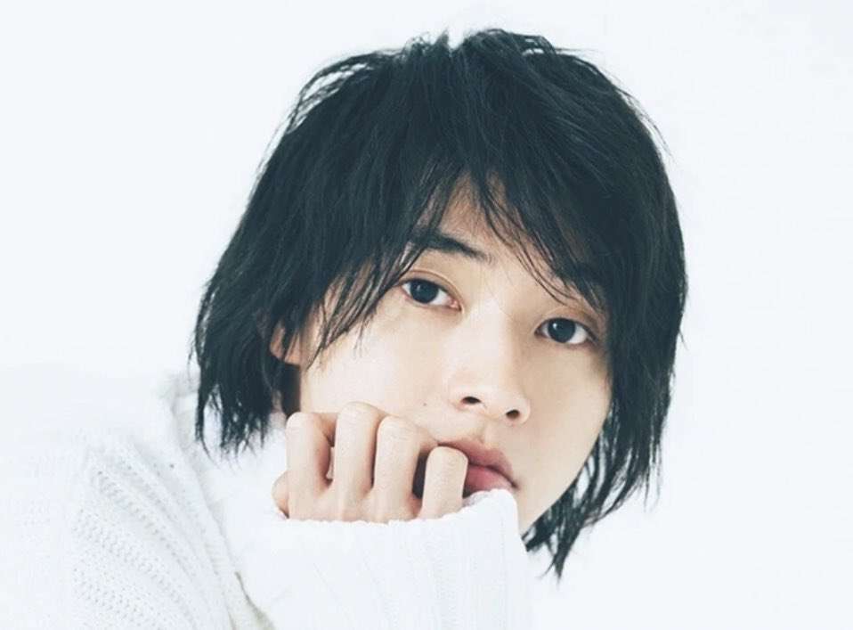山崎賢人、衝撃的な絵心披露 自作イラストTシャツに「かわいい」「最高」と絶賛の嵐
