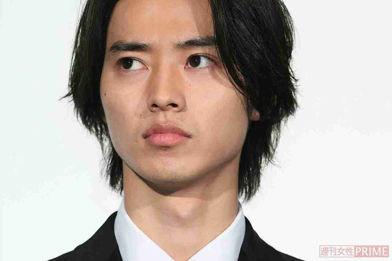 山崎賢人、衝撃的な絵心披露 自作イラストTシャツに「かわいい」「最高」と絶賛の嵐