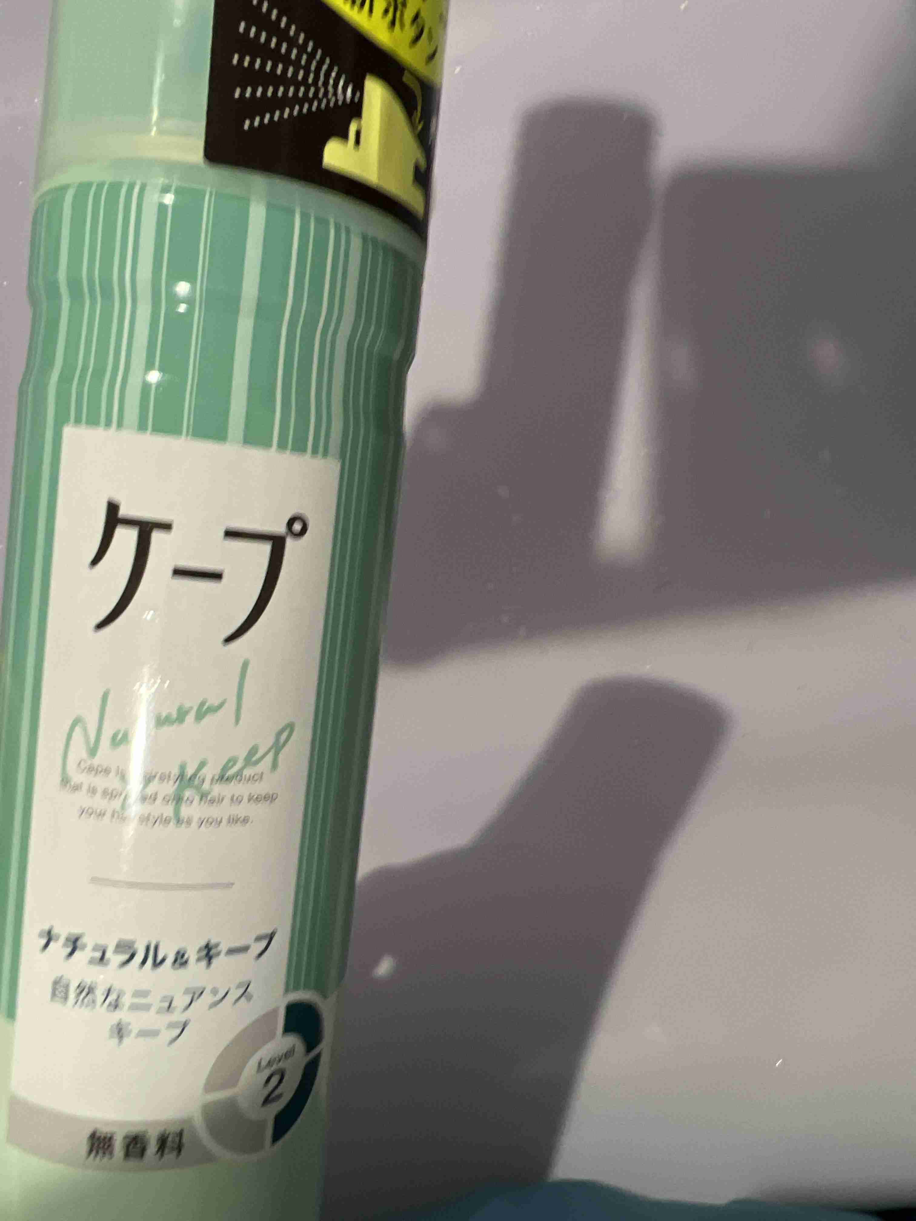 スプレーやミストタイプのスタイリング剤