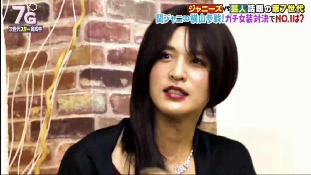 一番似合ってると思う女装写真を貼った人が優勝