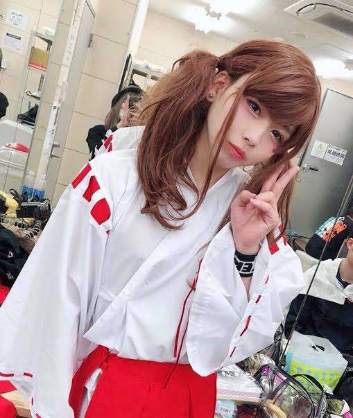 一番似合ってると思う女装写真を貼った人が優勝