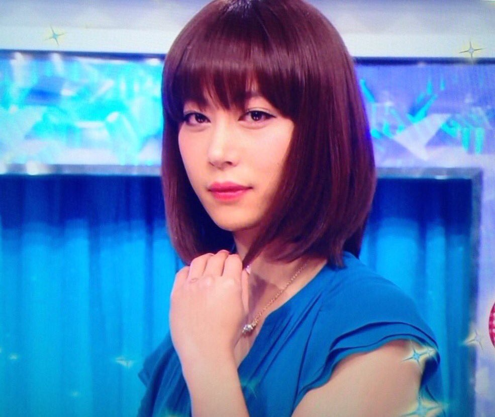 一番似合ってると思う女装写真を貼った人が優勝
