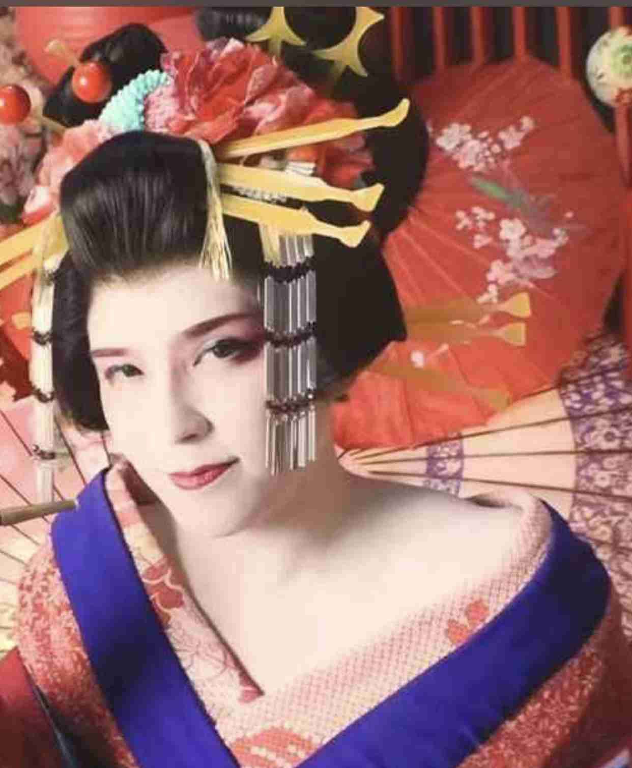 一番似合ってると思う女装写真を貼った人が優勝